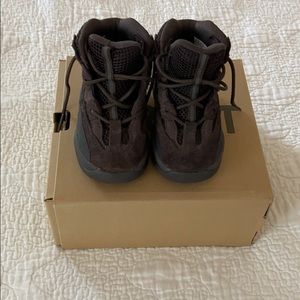 INFANT YEEZY DESERT BOOT